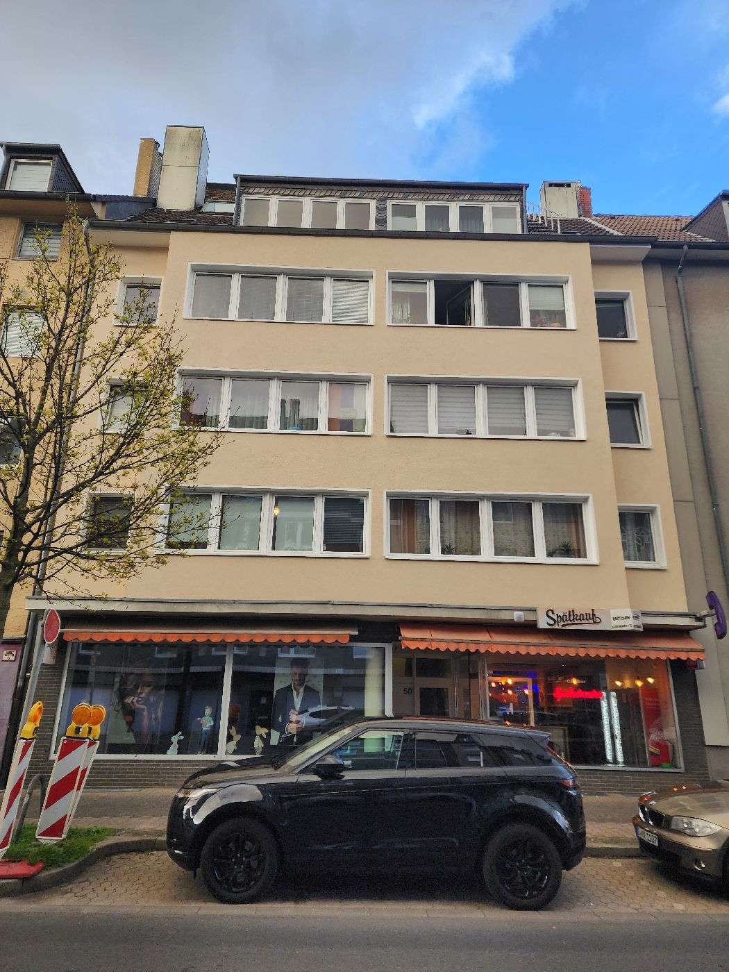 Thumbnail-Wohnung zum Kaufen in Düsseldorf 215.000,00 € 76 m²
