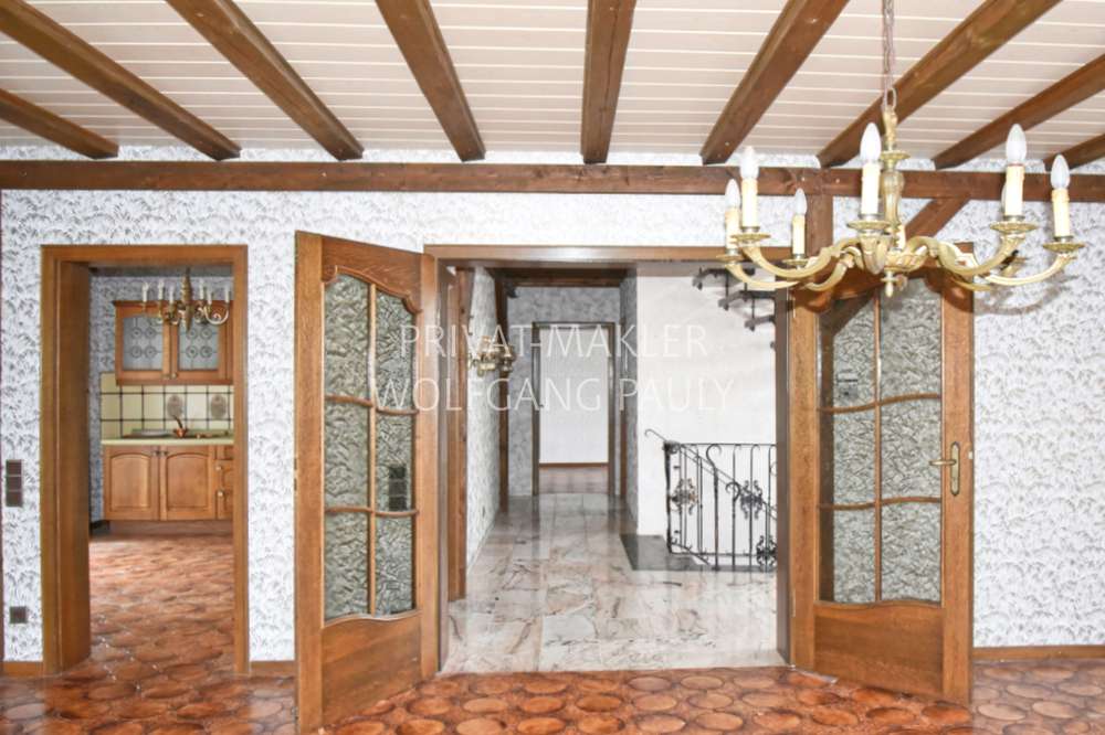 Thumbnail-Haus zum Kaufen in Jüchen Hochneukirch 695.000,00 € 240 m²