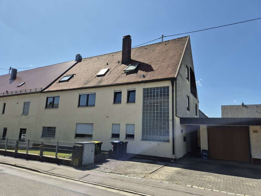 Thumbnail-Wohnung zum Mieten in Gablingen 930,00 € 83.88 m²