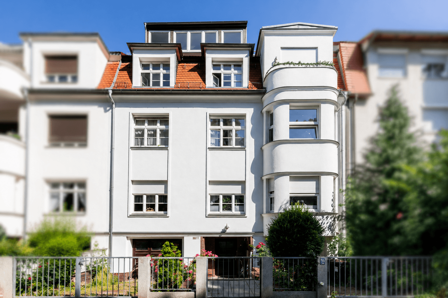 Thumbnail-Haus zum Kaufen in Leipzig 1.750.000,00 € 390.61 m²