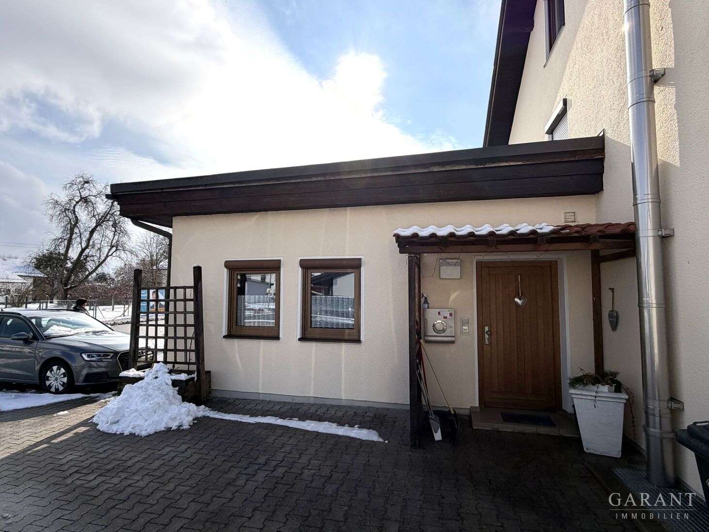 Thumbnail-Wohnung zum Kaufen in Großkarolinenfeld 419.000,00 € 100 m²