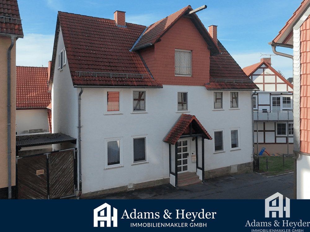 Thumbnail-Haus zum Kaufen in Naumburg 169.000,00 € 194.37 m²