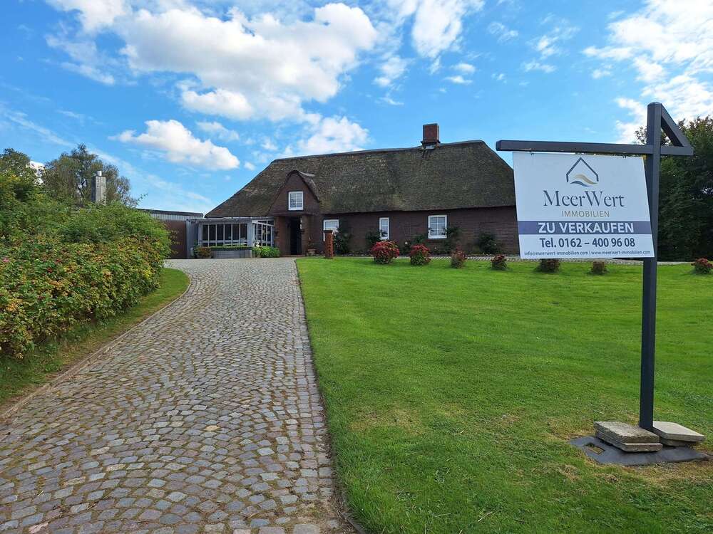 Thumbnail-Haus zum Kaufen in Uelvesbüll 555.000,00 € 227.07 m²