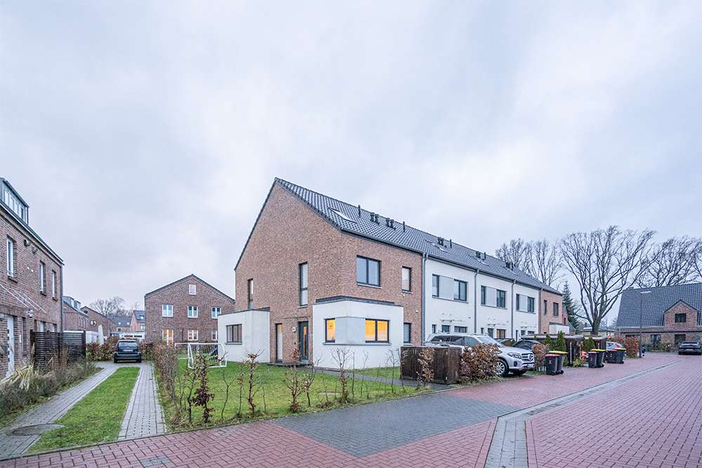 Thumbnail-Haus zum Mieten in Hamburg 2.490,00 € 162 m²