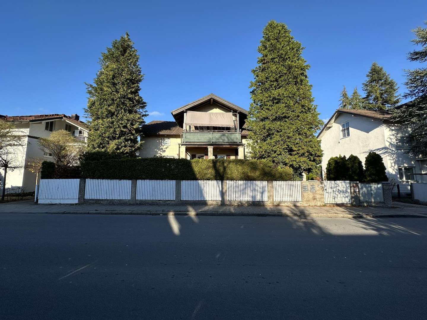 Thumbnail-Haus zum Kaufen in Planegg 1.375.000,00 € 200 m²