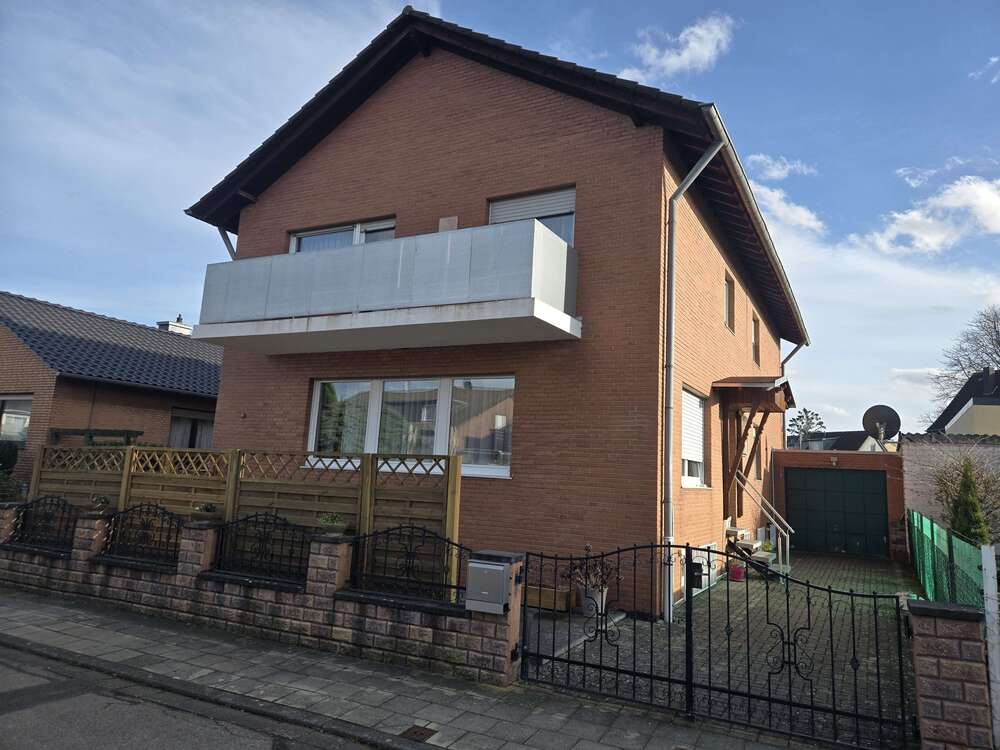 Thumbnail-Haus zum Mieten in Elsdorf-Berrendorf 1.000,00 € 90 m²