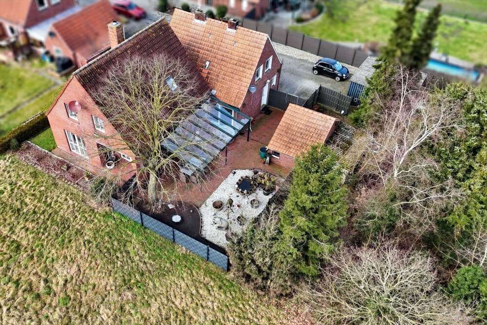 Thumbnail-Haus zum Kaufen in Weener 239.000,00 € 200 m²