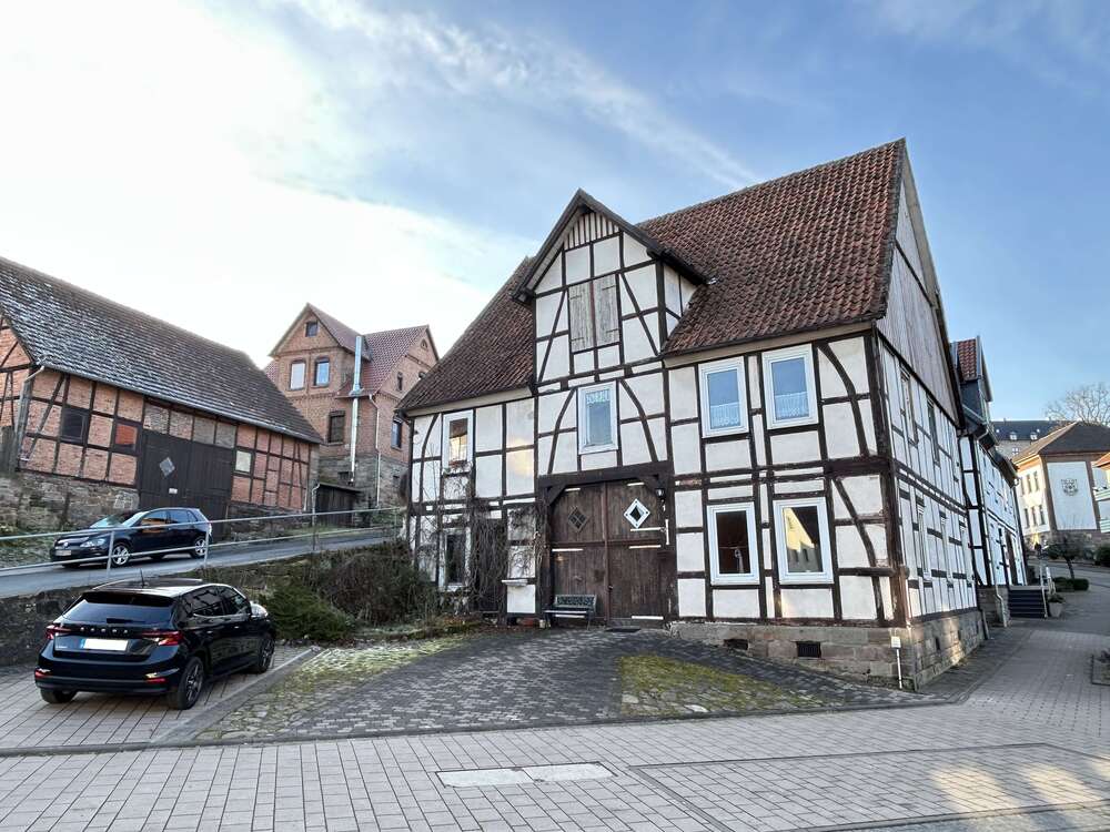 Thumbnail-Haus zum Kaufen in Diemelstadt-Rhoden 155.000,00 € 152 m²