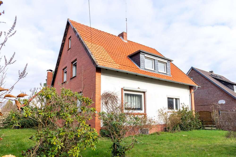 Thumbnail-Haus zum Kaufen in Edemissen Klein Eddesse 299.000,00 € 124 m²