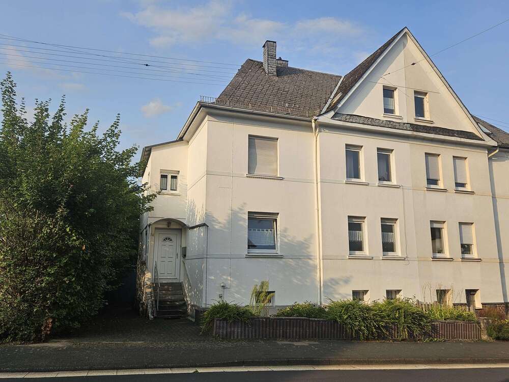 Thumbnail-Haus zum Kaufen in Siegen 225.000,00 € 162 m²