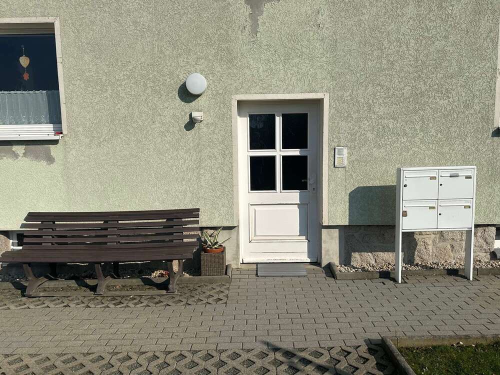 Thumbnail-Wohnung zum Mieten in Netzschkau 282,00 € 56.05 m²