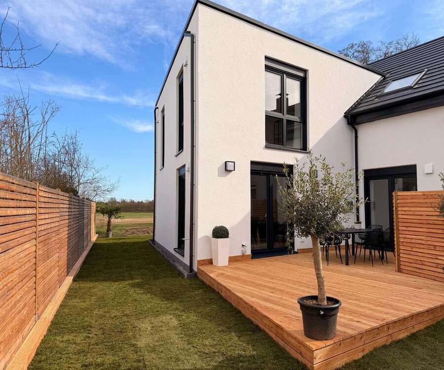 Thumbnail-Haus zum Kaufen in Erlangen 1.249.500,00 € 160.55 m²