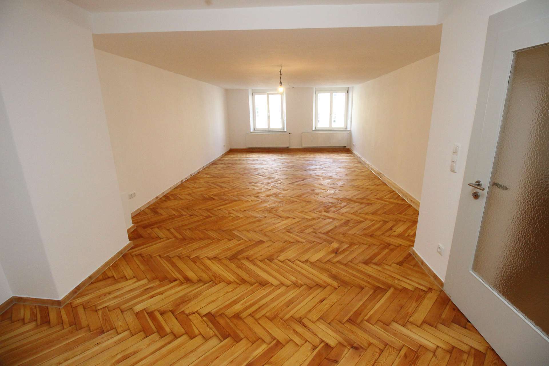 Thumbnail-Wohnung zum Mieten in Landshut 1.430,00 € 129 m²