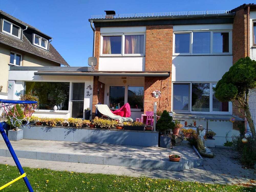 Thumbnail-Haus zum Kaufen in Karben 650.000,00 € 123 m²