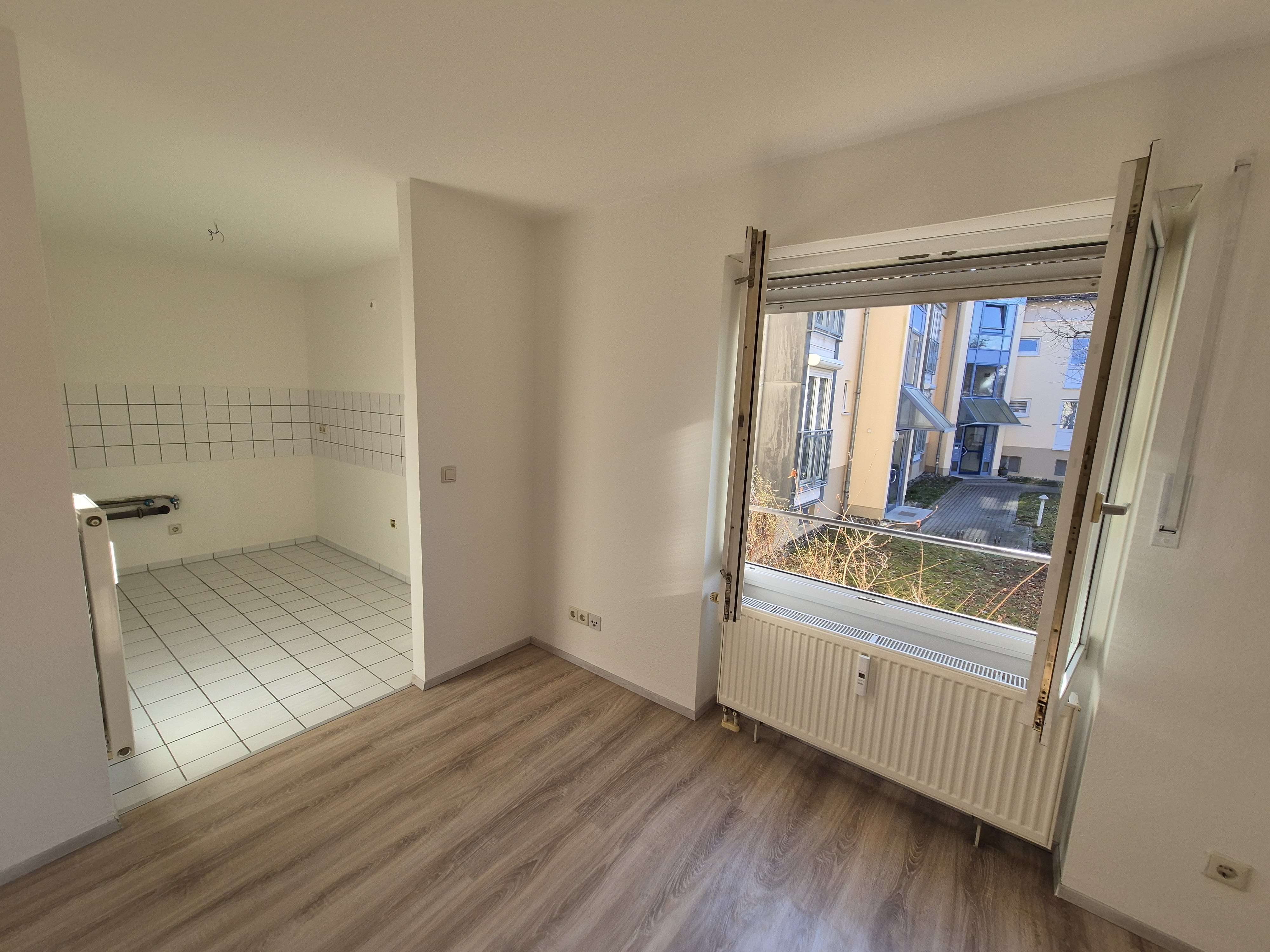 Thumbnail-Wohnung zum Mieten in Dresden 337,85 € 35 m²