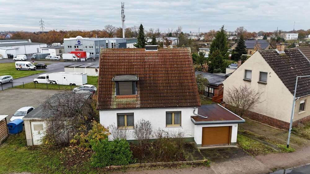 Thumbnail-Haus zum Kaufen in Dessau-Rosslau 158.000,00 € 120.9 m²