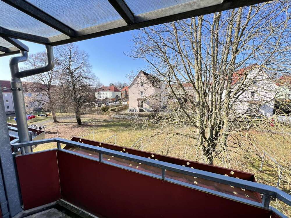 Thumbnail-Wohnung zum Mieten in Ronneburg 320,00 € 51.86 m²
