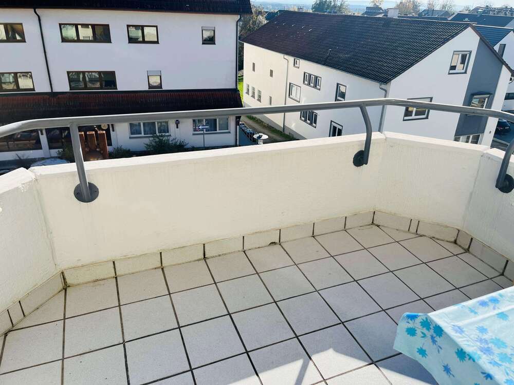 Thumbnail-Wohnung zum Kaufen in Gäufelden 165.000,00 € 68 m²