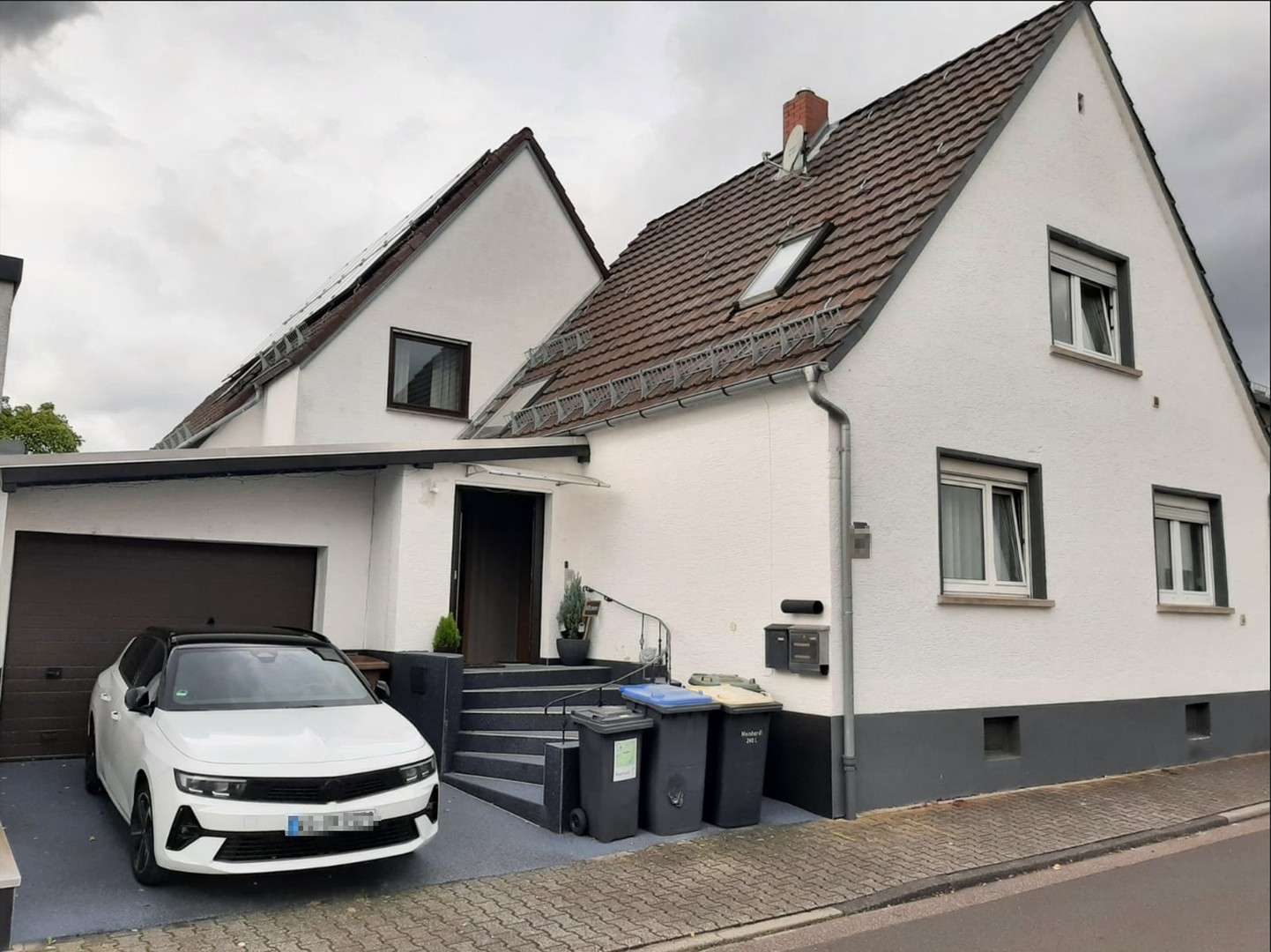 Thumbnail-Haus zum Kaufen in Raunheim 650.000,00 € 270 m²
