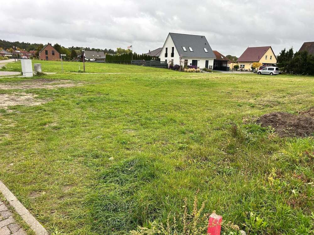 Thumbnail-Grundstück zu verkaufen in Friesack 140.000,00 € 800 m²