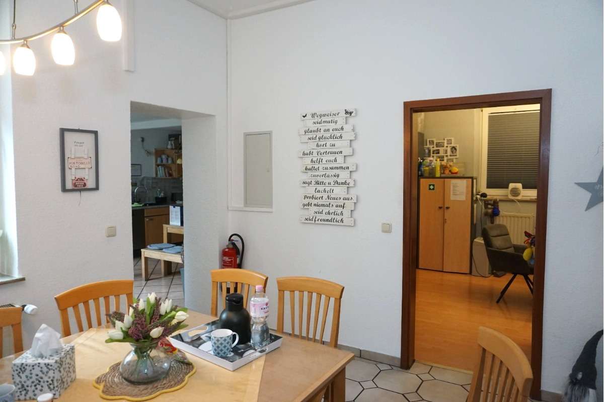 Thumbnail-Wohnung zum Kaufen in Essen 369.950,00 € 252 m²