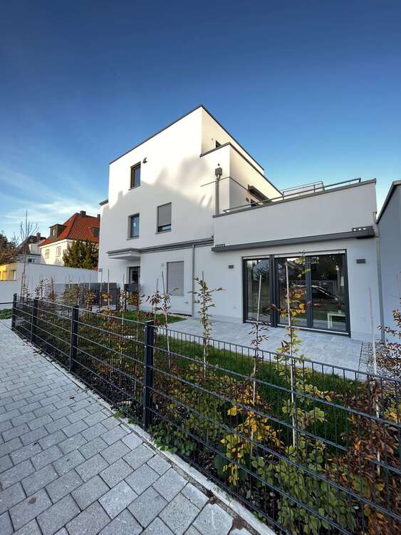 Thumbnail-Wohnung zum Mieten in Ingolstadt 840,00 € 52.5 m²