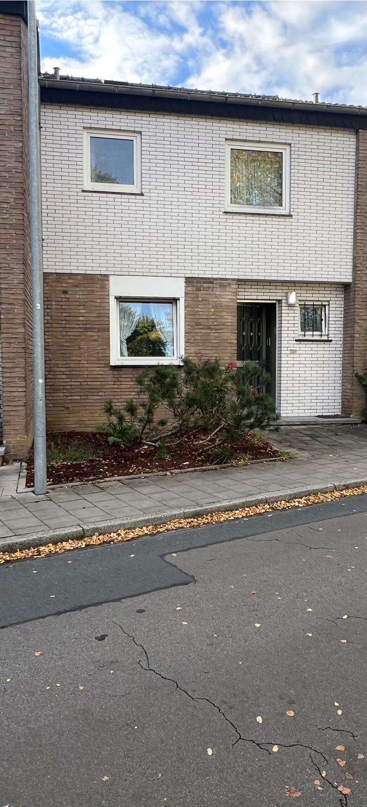 Thumbnail-Haus zum Kaufen in Düsseldorf Urdenbach 389.000,00 € 110 m²