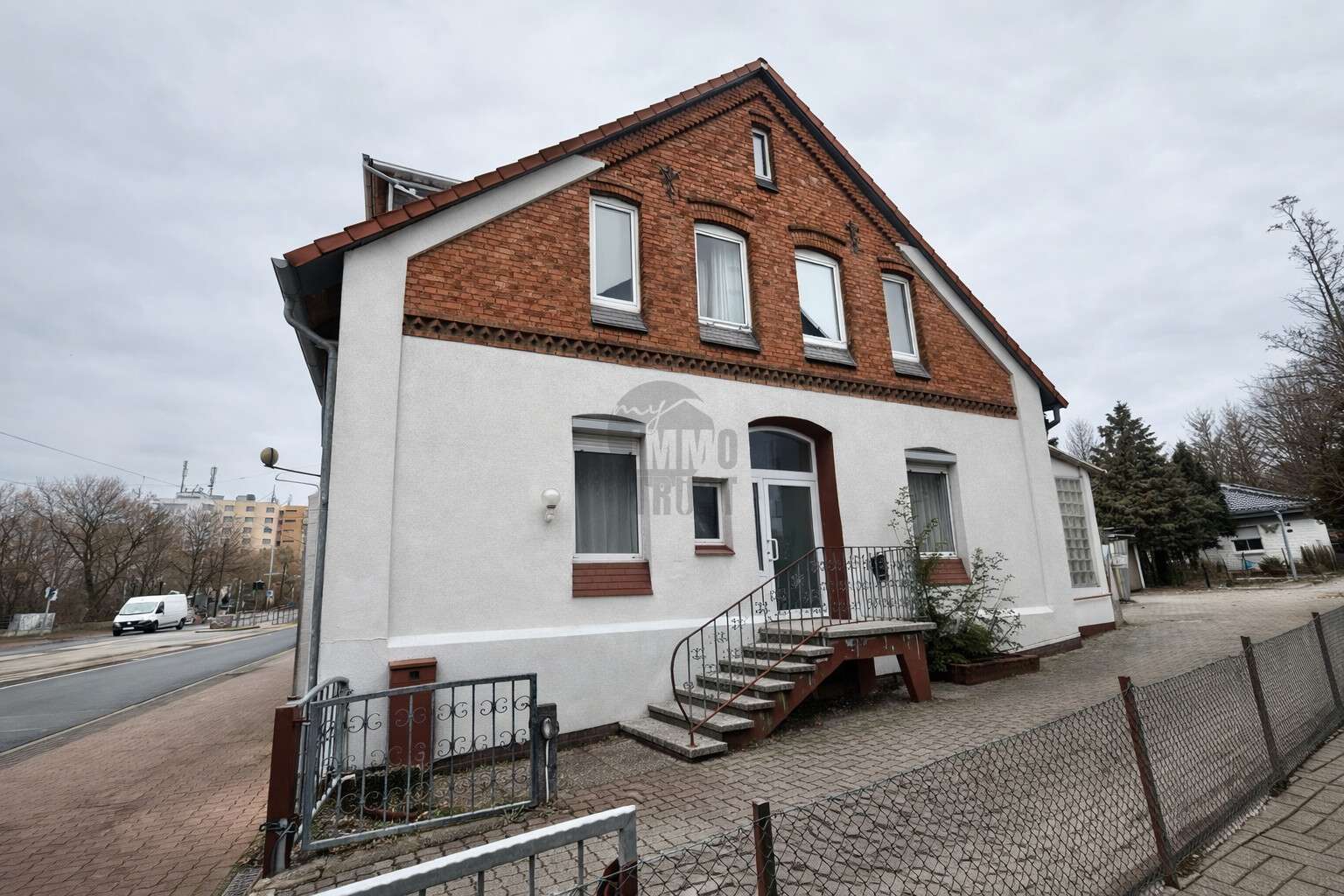 Thumbnail-Haus zum Kaufen in Laatzen 899.000,00 € 471 m²