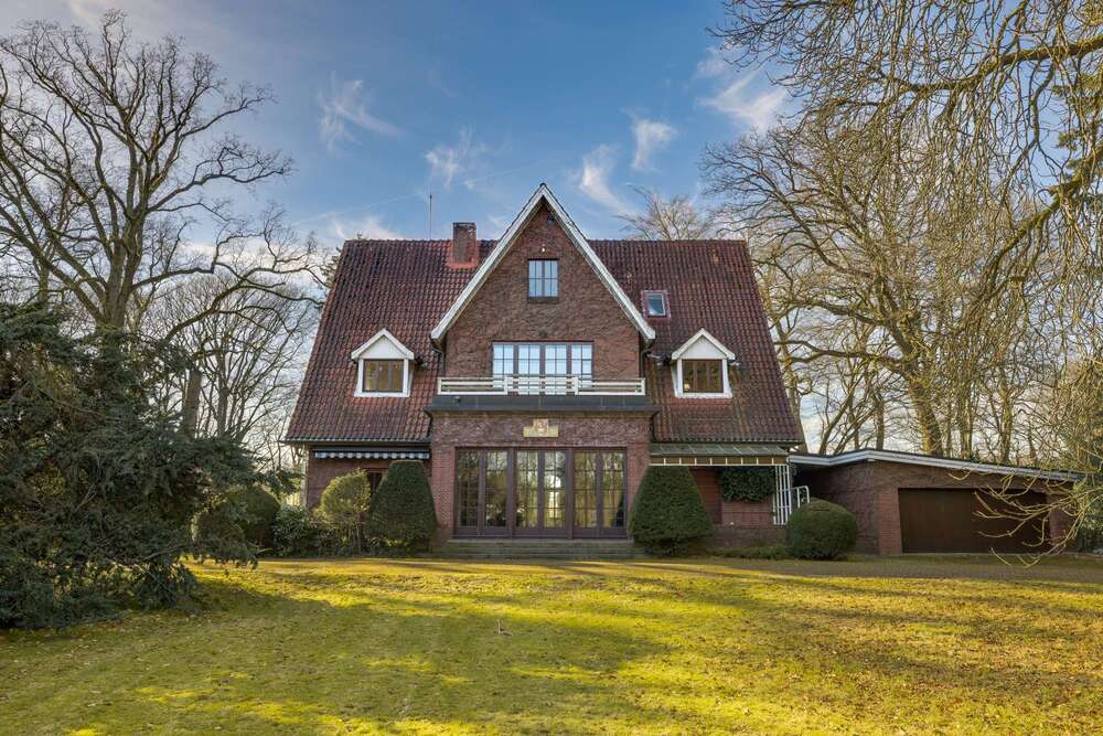 Thumbnail-Haus zum Kaufen in Hamburg Sasel 4.250.000,00 € 430 m²