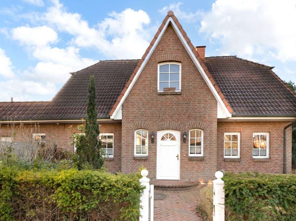 Thumbnail-Haus zum Kaufen in Schwarzenbek 585.000,00 € 149 m²