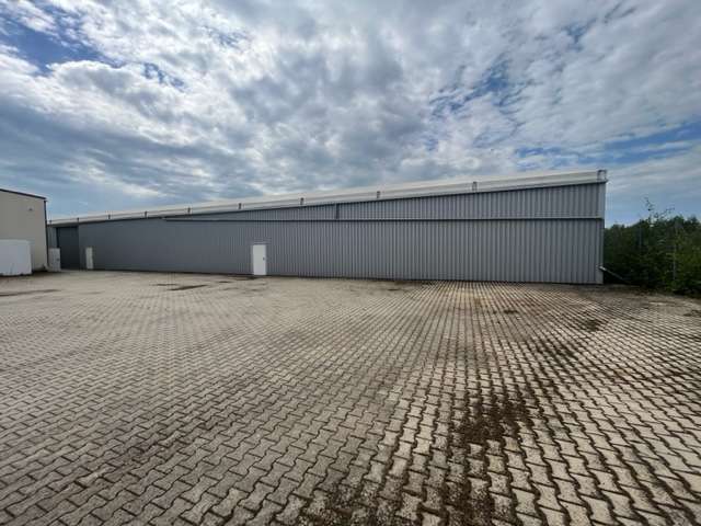 Thumbnail-Halle in Brand Erbisdorf 3.600,00 € 1200 m²