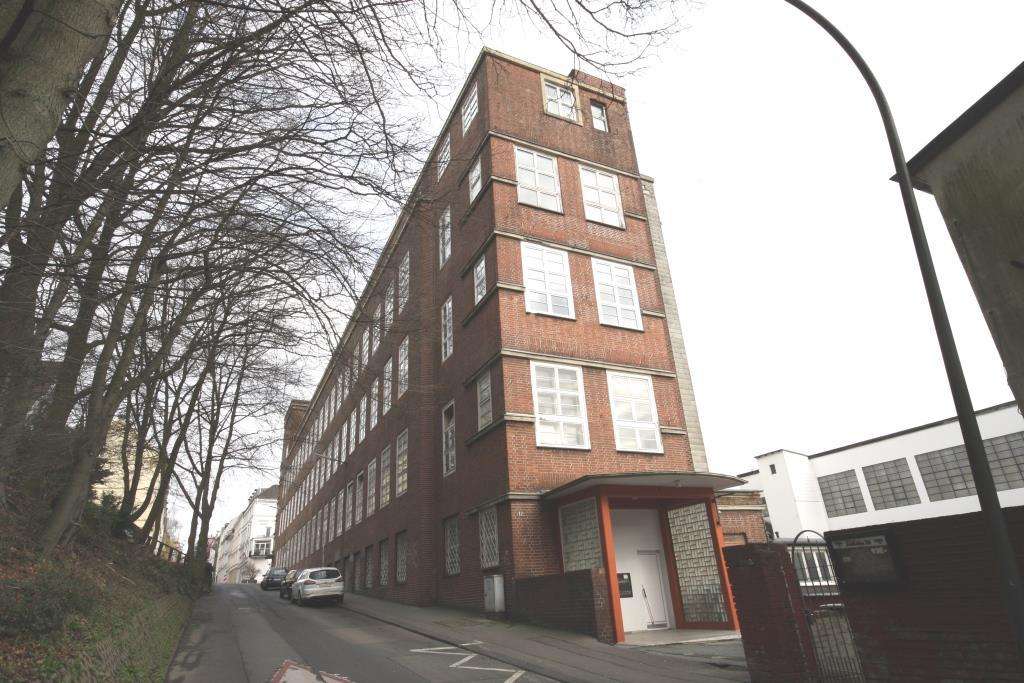 Thumbnail-Wohnung zum Mieten in Wuppertal 450,00 € 43.13 m²