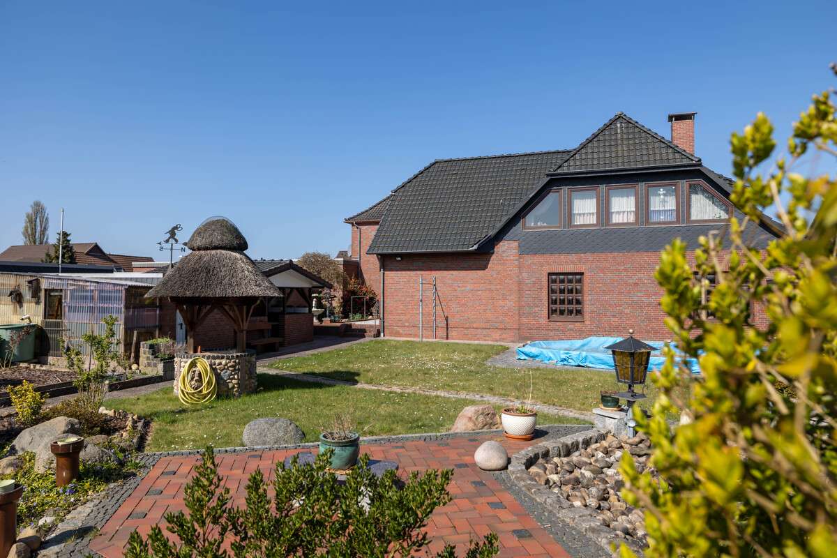 Thumbnail-Haus zum Kaufen in Delmenhorst 292.000,00 € 162.73 m²