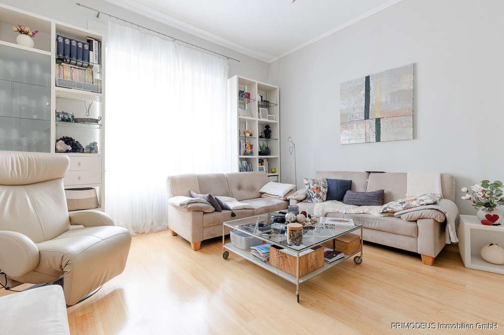 Thumbnail-Haus zum Kaufen in Frankfurt am Main 1.599.000,00 € 285.61 m²