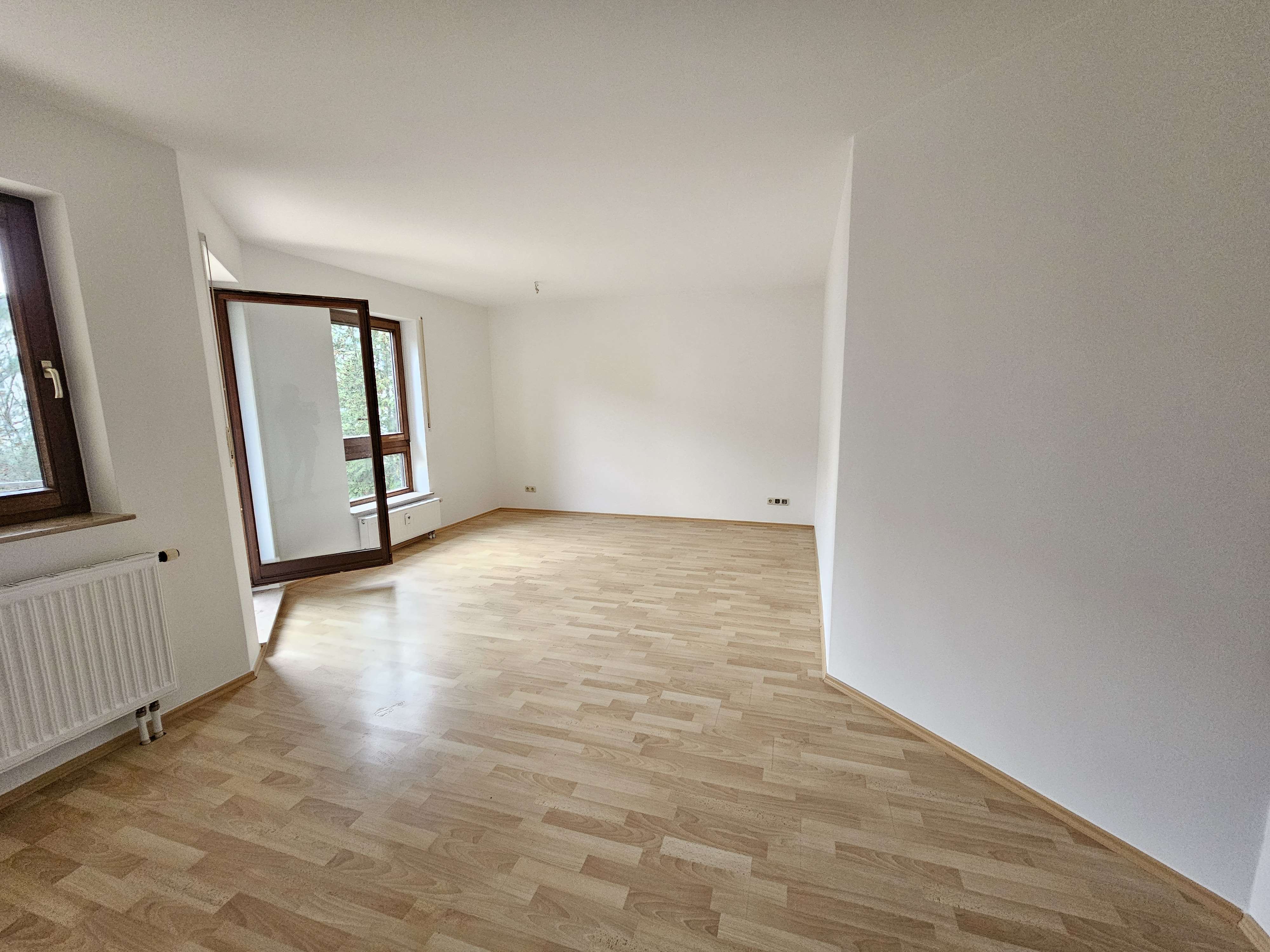 Thumbnail-Wohnung zum Mieten in Erlangen 690,00 € 57.63 m²