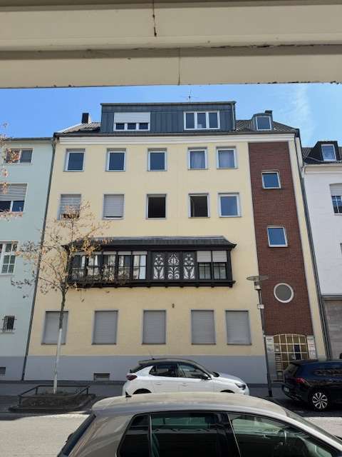 Thumbnail-Wohnung zum Mieten in Eschweiler 1.300,00 € 192 m²