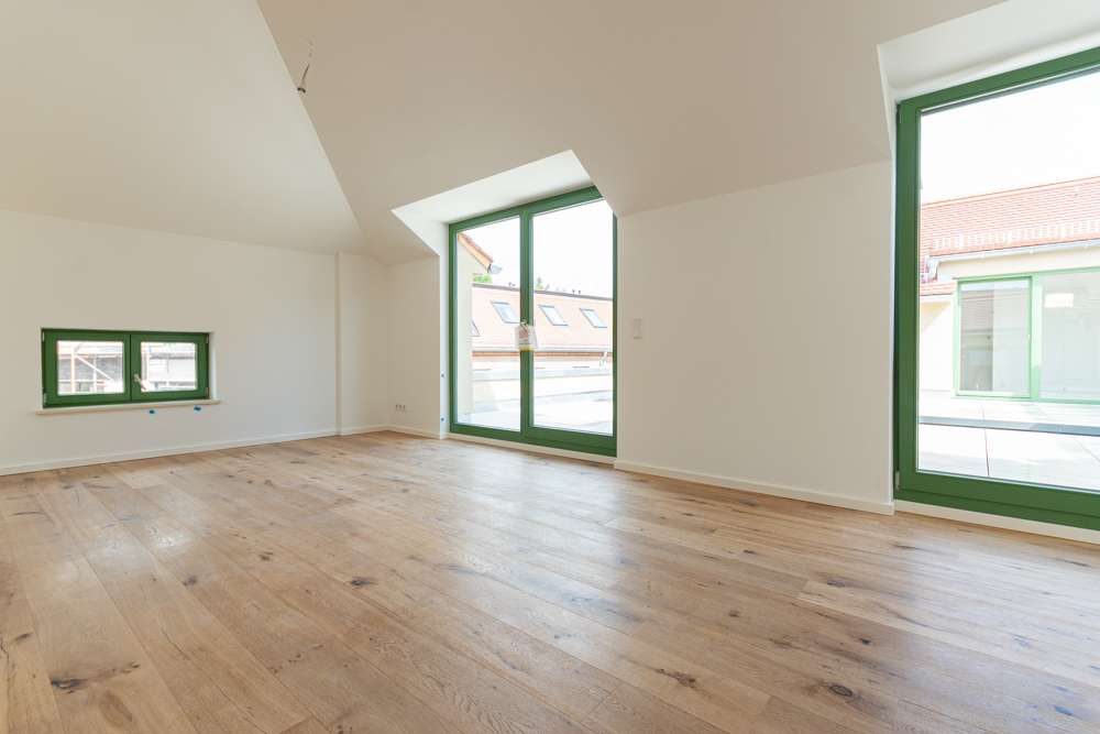 Thumbnail-Wohnung zum Mieten in Schkeuditz 1.320,00 € 109.56 m²