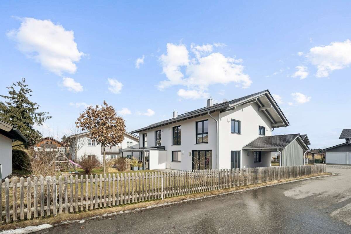 Thumbnail-Haus zum Kaufen in Iffeldorf 1.120.000,00 € 153 m²