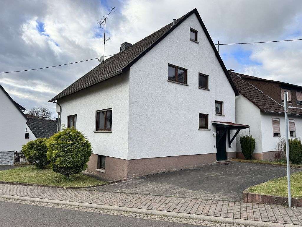 Thumbnail-Haus zum Kaufen in Ruschberg 258.000,00 € 145 m²