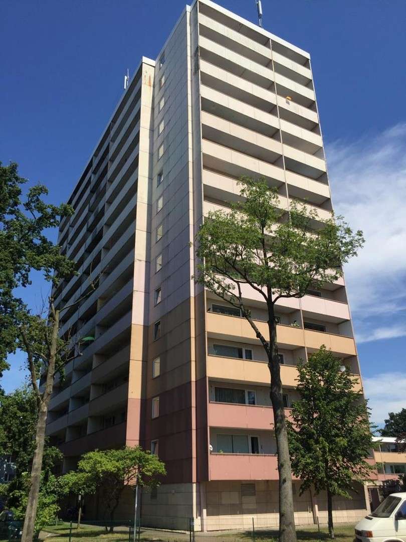 Thumbnail-Wohnung zum Kaufen in Delmenhorst 96.707,00 € 51.44 m²