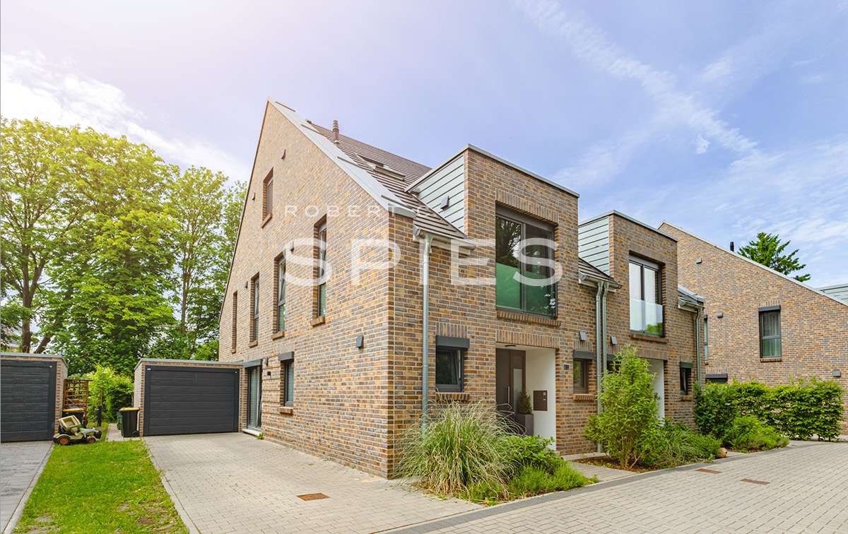 Thumbnail-Haus zum Mieten in Bremen 2.300,00 € 166 m²