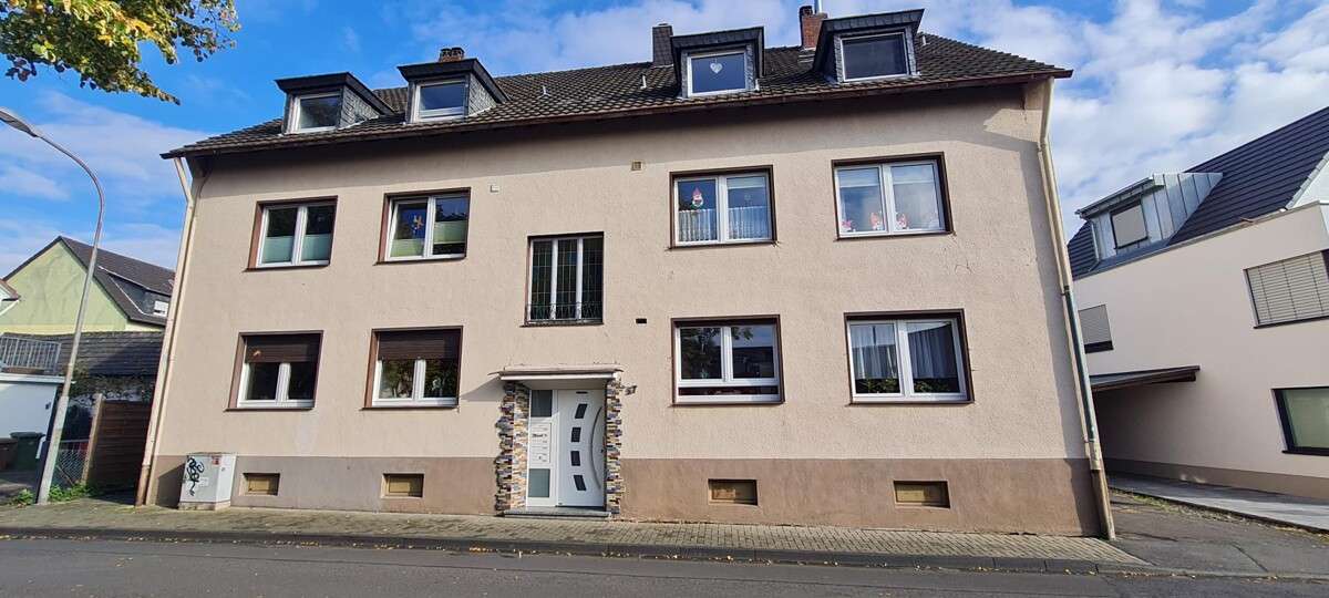 Thumbnail-Wohnung zum Kaufen in Bad Honnef 179.000,00 € 77 m²