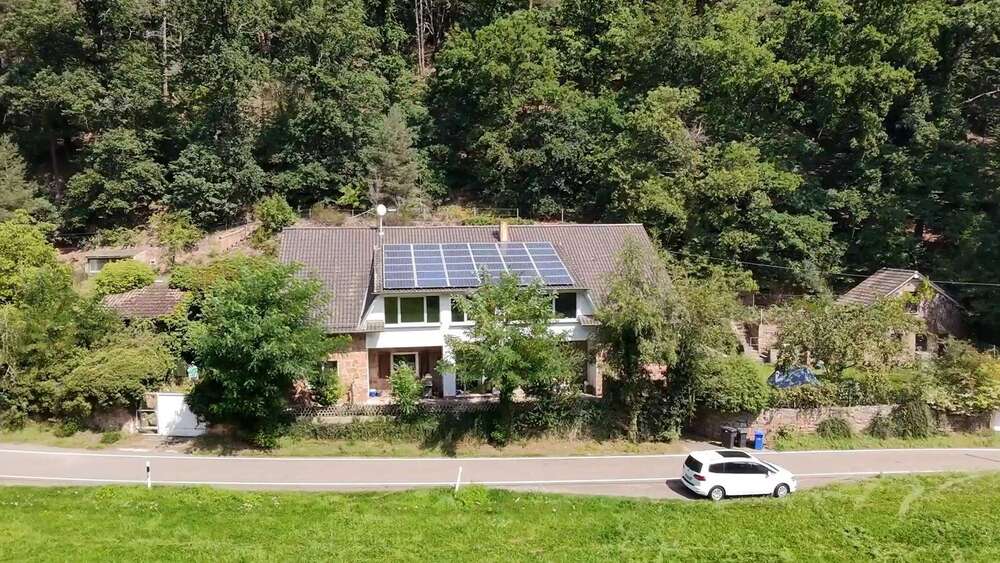 Thumbnail-Haus zum Kaufen in Altleiningen 199.000,00 € 400 m²