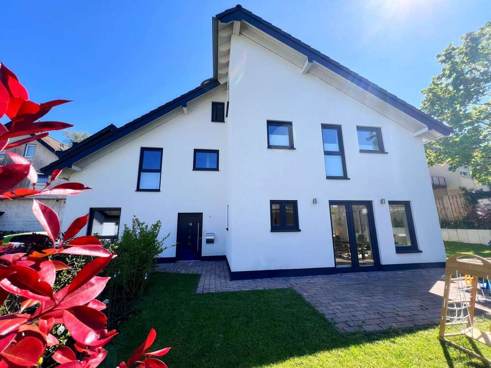 Thumbnail-Haus zum Kaufen in Bergisch Gladbach 750.000,00 € 140 m²