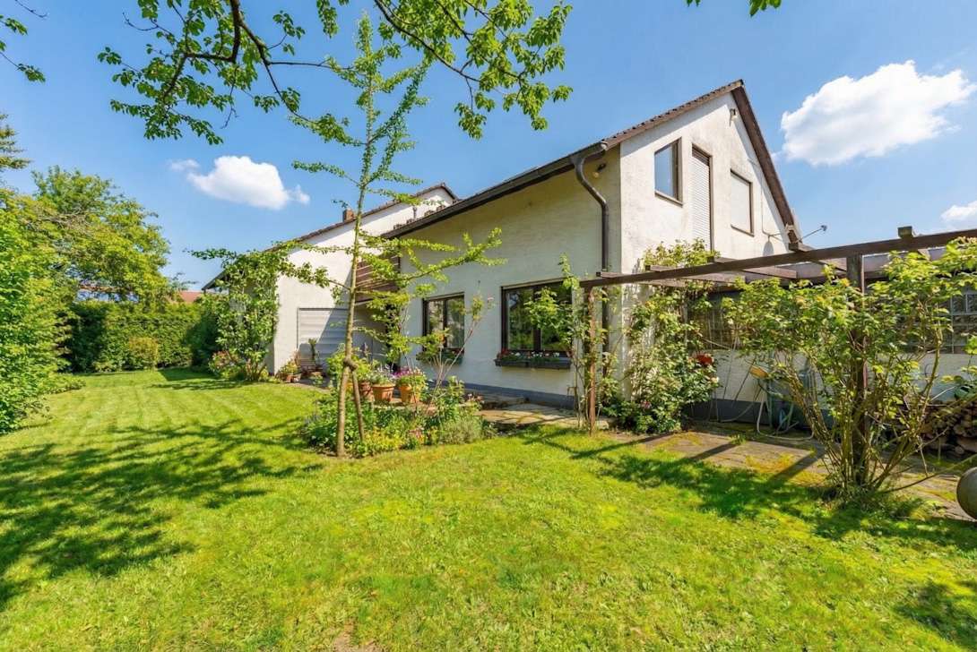 Thumbnail-Haus zum Kaufen in Limburgerhof 950.000,00 € 296.56 m²