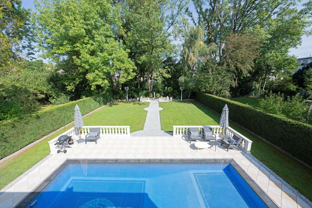 Thumbnail-Haus zum Kaufen in München 4.490.000,00 € 232 m²