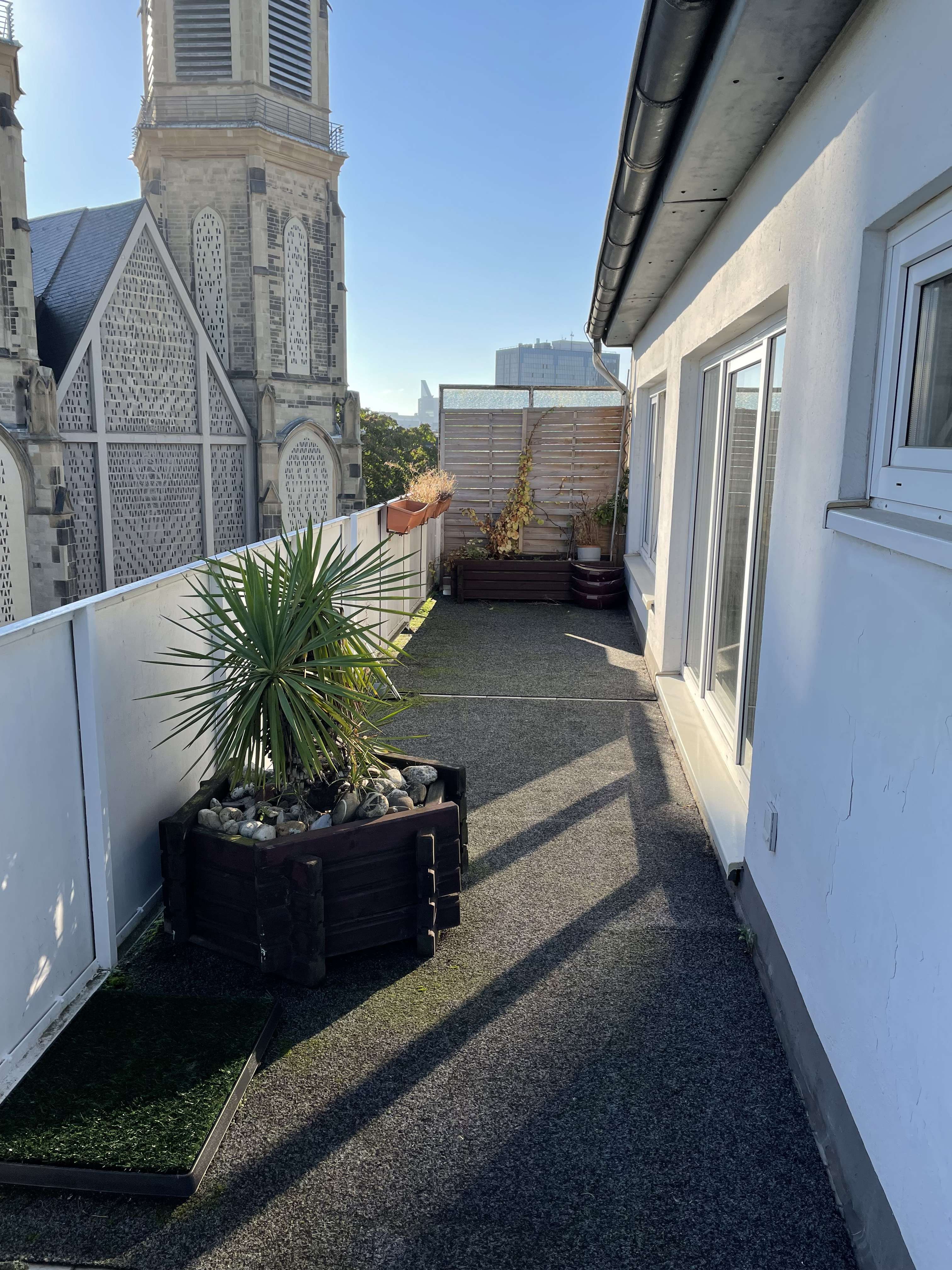 Thumbnail-Wohnung zum Mieten in Düsseldorf 2.449,00 € 158 m²