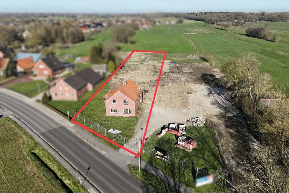 Thumbnail-Haus zum Kaufen in Weener 160.000,00 € 200 m²
