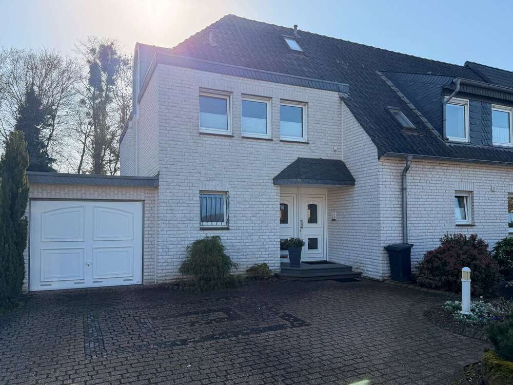 Thumbnail-Wohnung zum Mieten in Neuss 700,00 € 64 m²