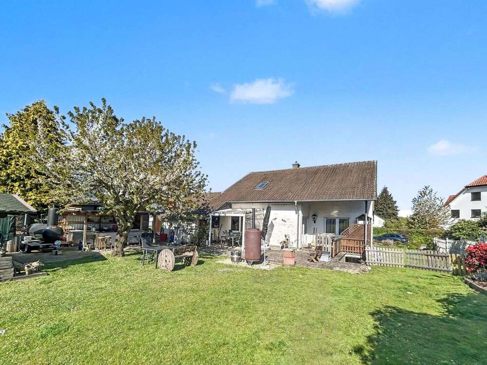 Thumbnail-Haus zum Kaufen in Hüllhorst 335.000,00 € 148 m²